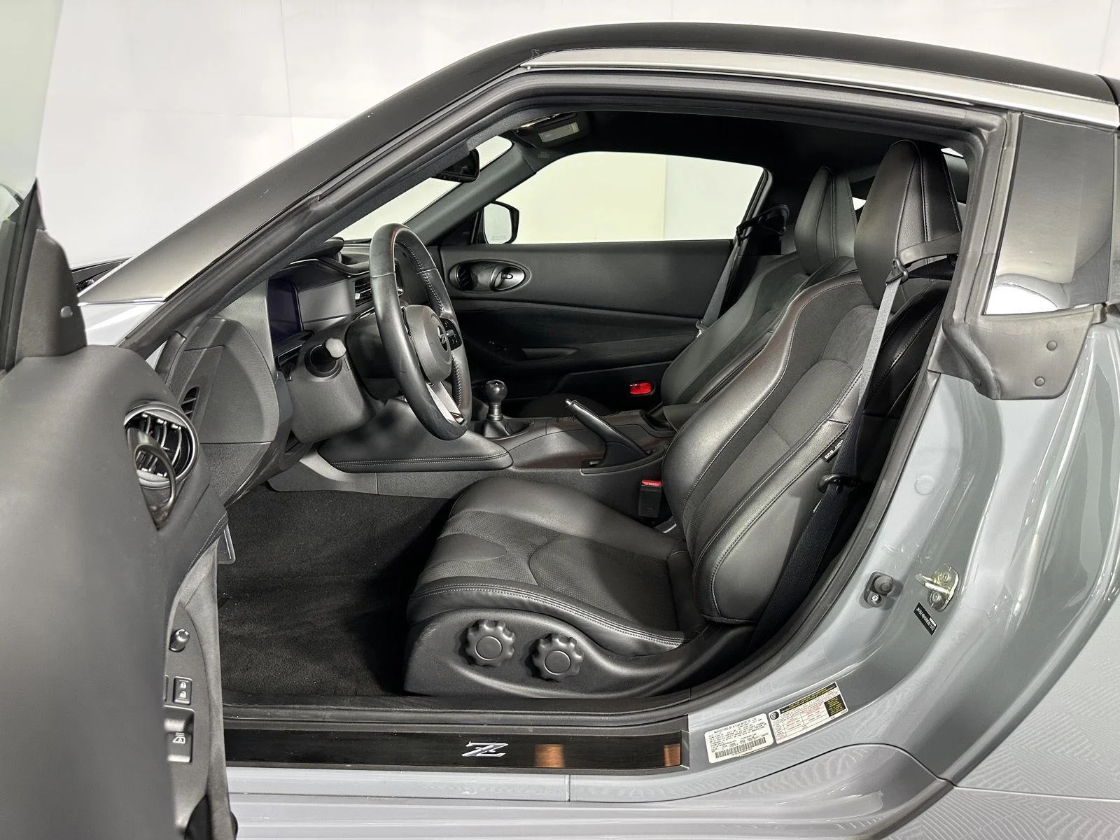 Used 2024 Boulder Gray/Super Black Nissan Performance image 24