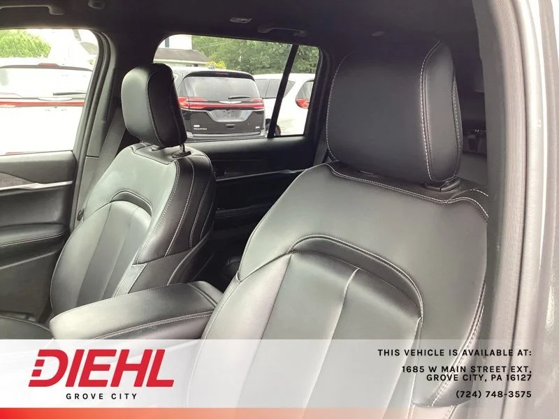 Used 2025 Gray Jeep Limited image 20