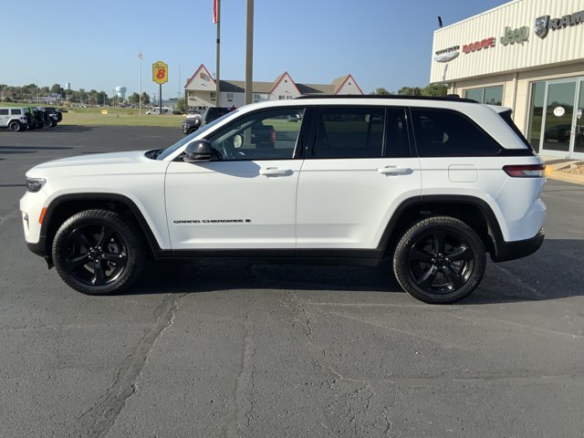 Used 2022 Jeep Grand Cherokee Altitude with VIN 1C4RJHAG0N8595665 for sale in Kansas City