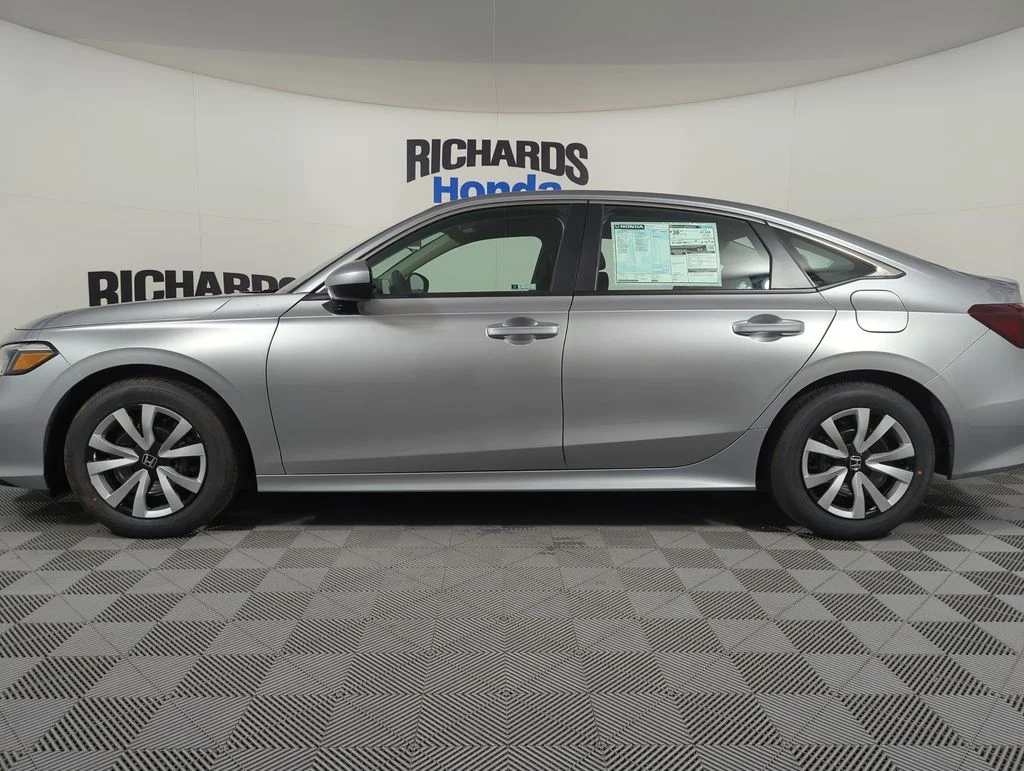 New 2026 Solar Silver Metallic Honda LX image 2