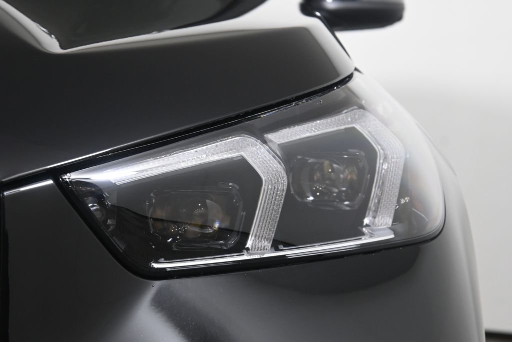 New 2026 Jet Black BMW xDrive28i image 11