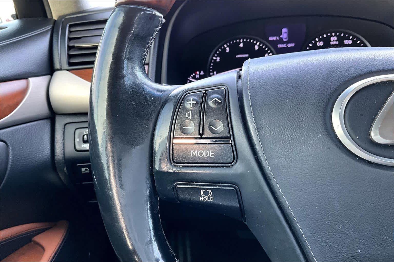 Certified Used 2013 Obsidian Lexus L image 23