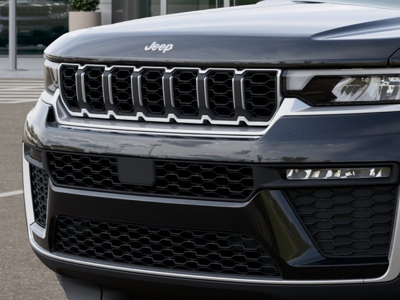 New 2026 Diamond Black Crystal Pearlcoat Jeep Limited image 24