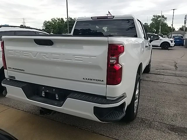 Used 2026 White Chevrolet Custom image 24