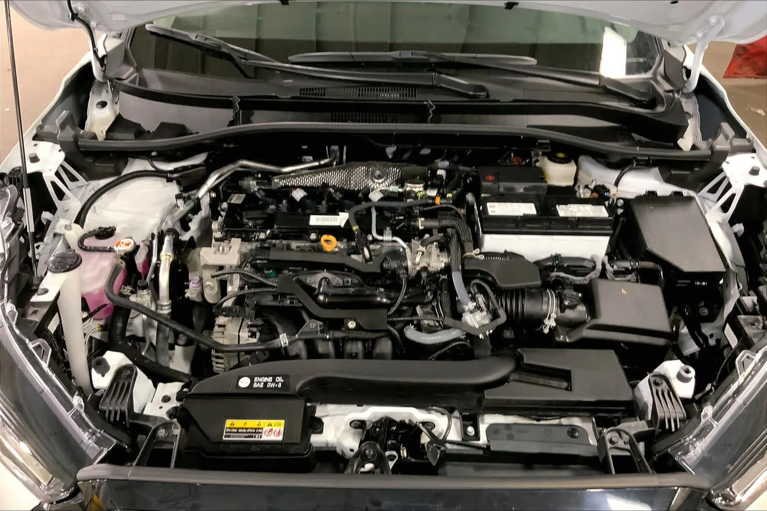 Used 2024 Wind Chill Pearl Toyota LE image 32
