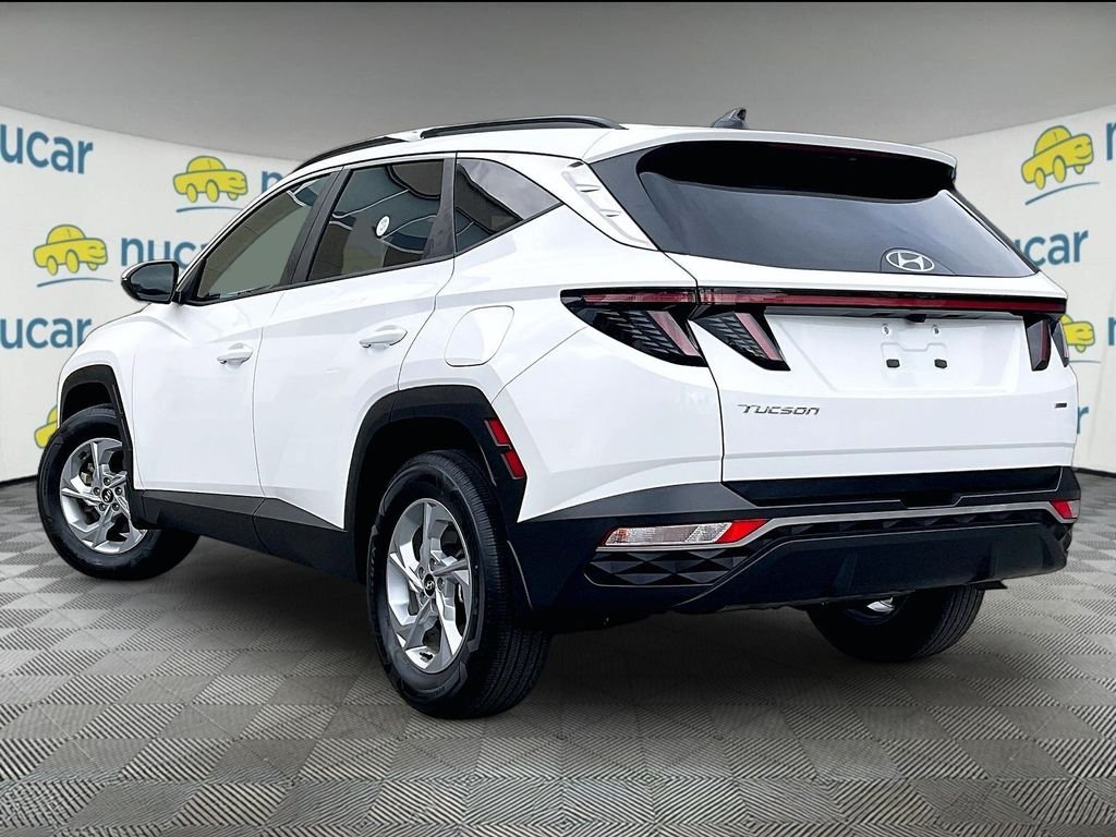 Used 2023 White Hyundai SEL image 4