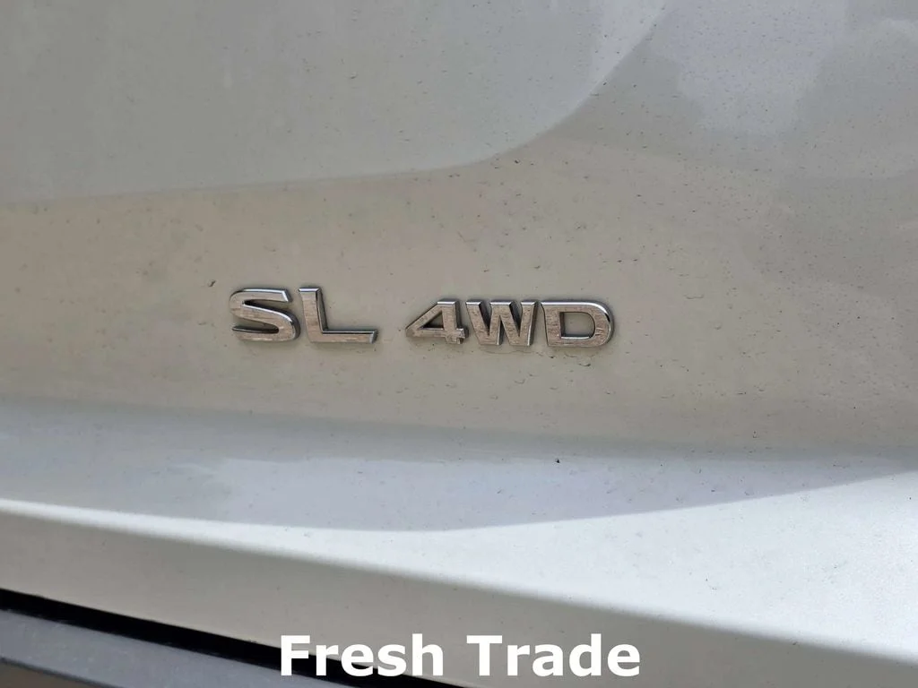 Used 2023 Pearl White Tricoat Super Black Nissan SL image 7