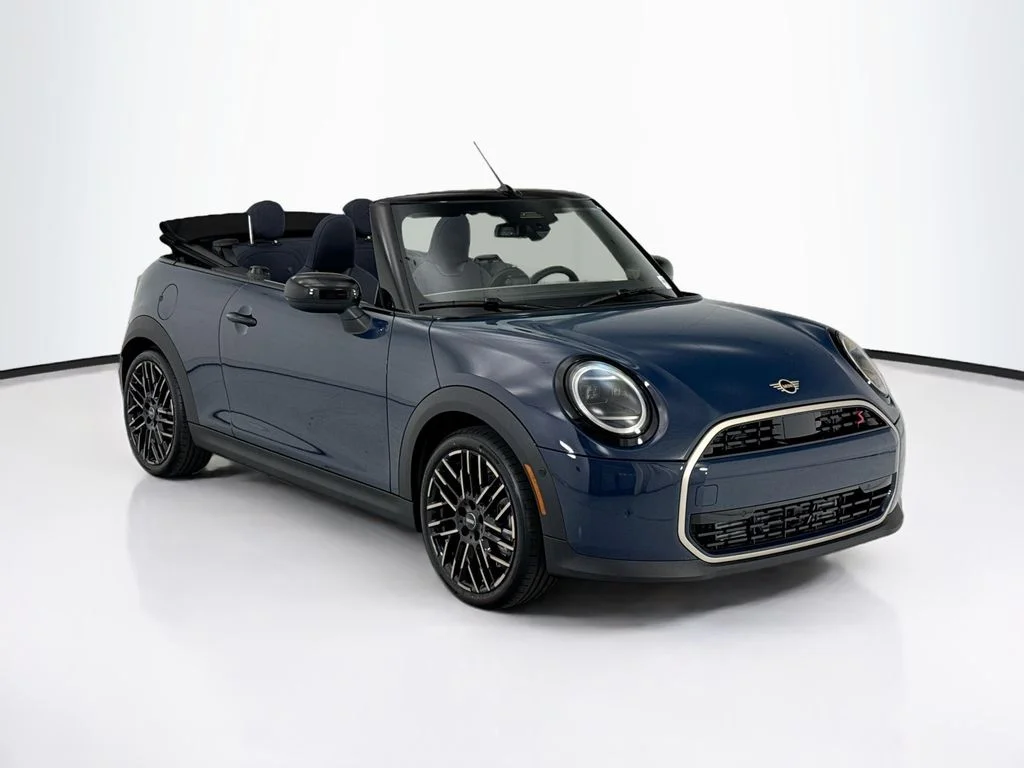 New 2026 Indigo Sunset Blue Metallic MINI Signature Plus image 3