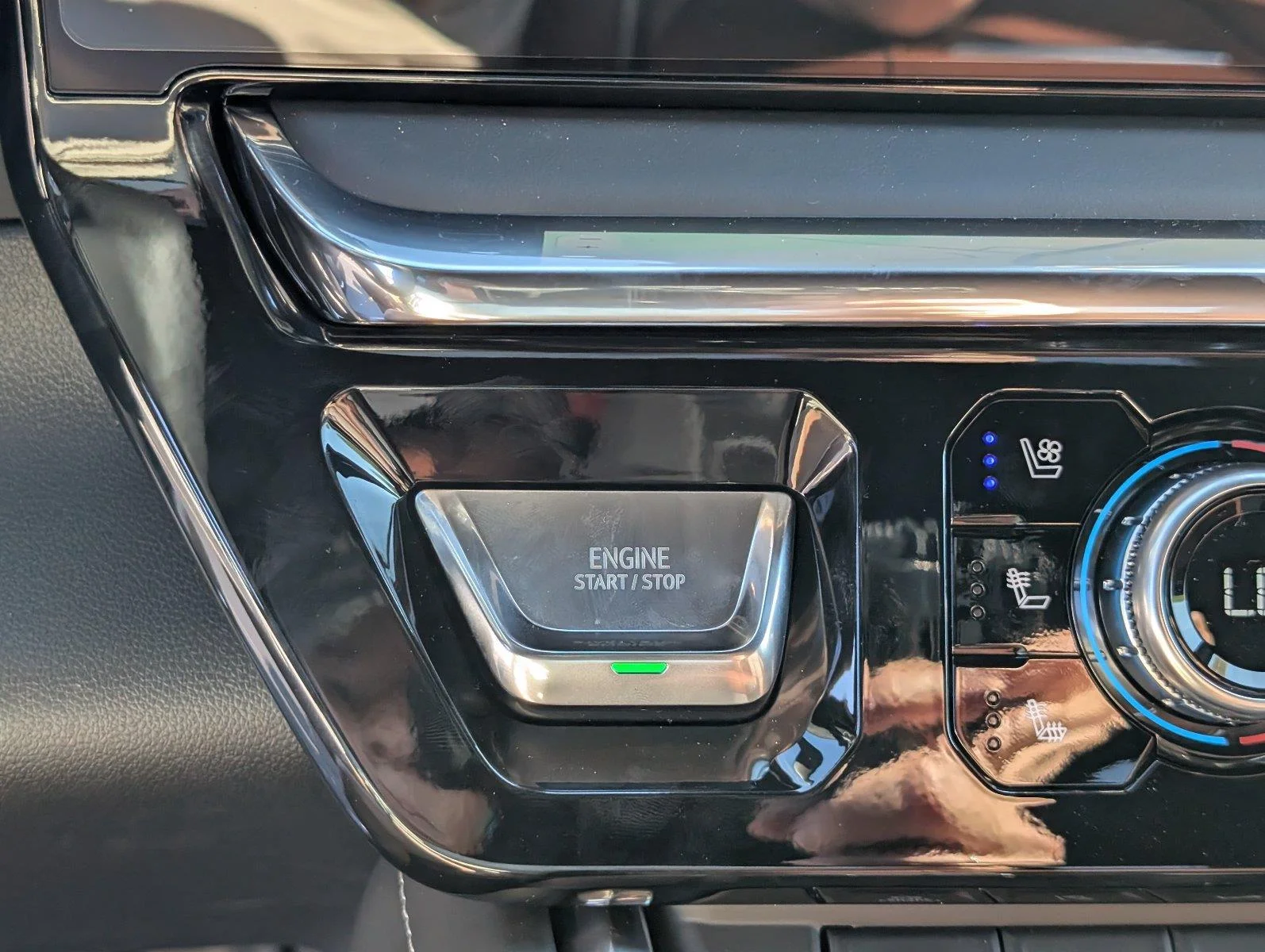 New 2026 Sterling Metallic GMC Denali Ultimate image 26