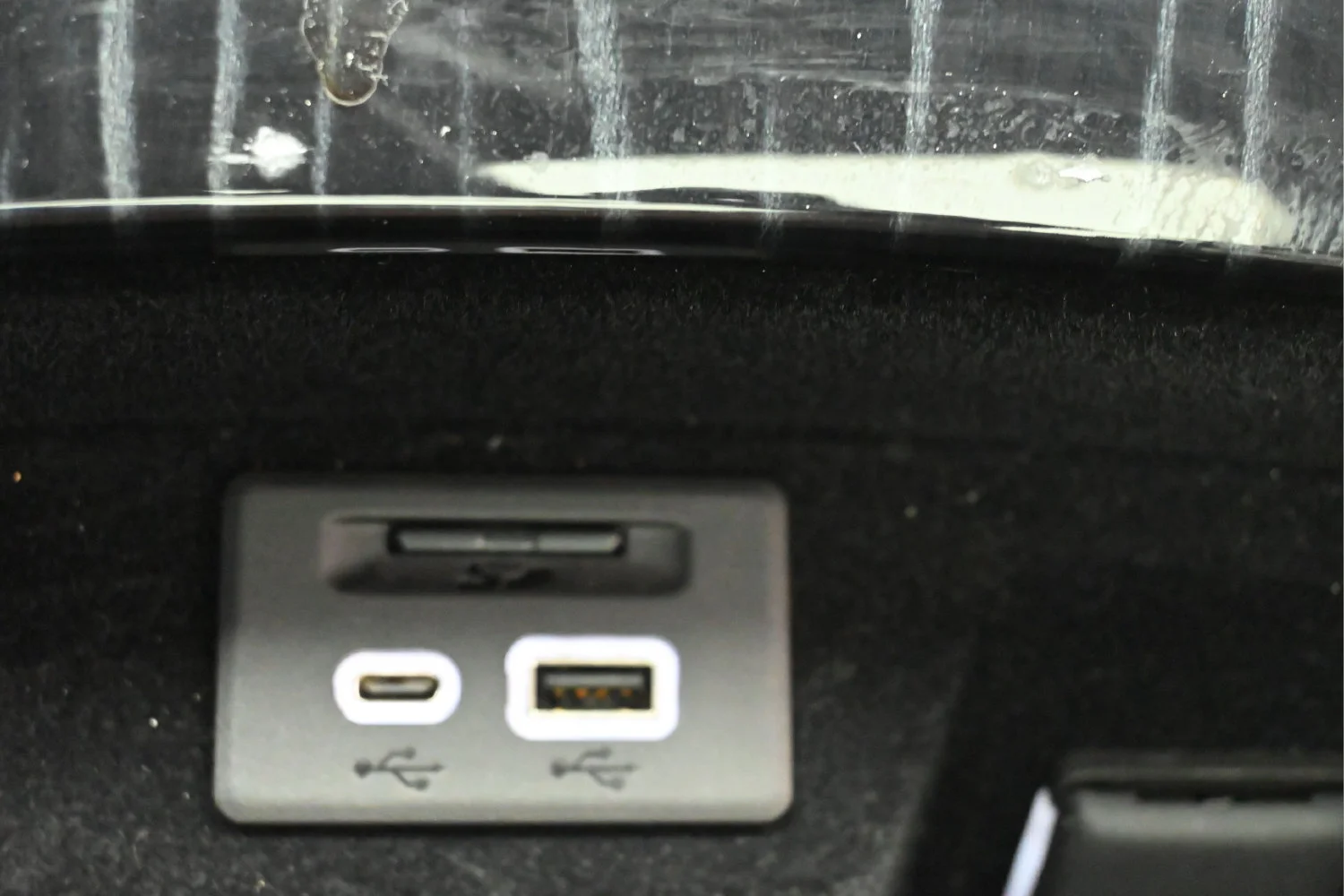 Used 2024 Black Raven Cadillac V-Series image 18