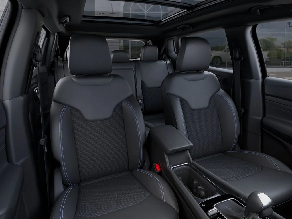2025 Jeep Compass Latitude - Photo 17