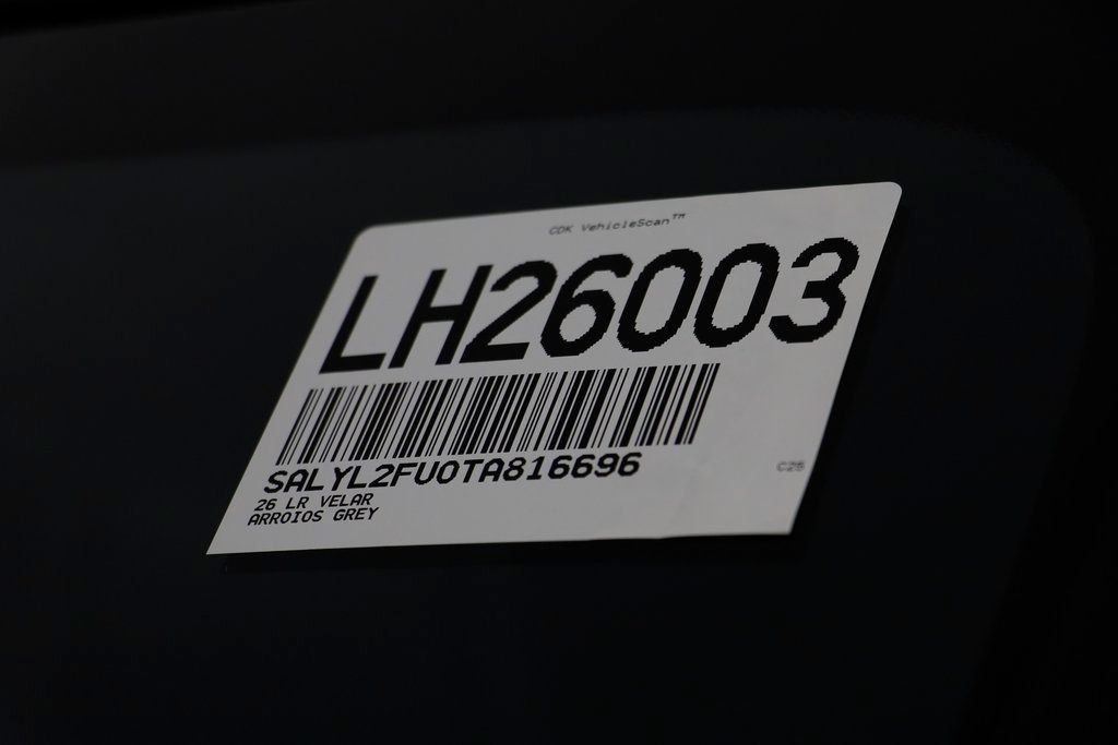 New 2026 Arroios Grey LAND ROVER Dynamic SE image 23