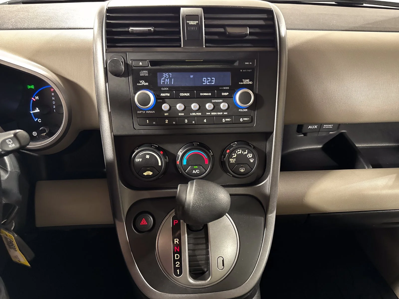 Used 2011 Polished Metal Metallic Honda EX image 18