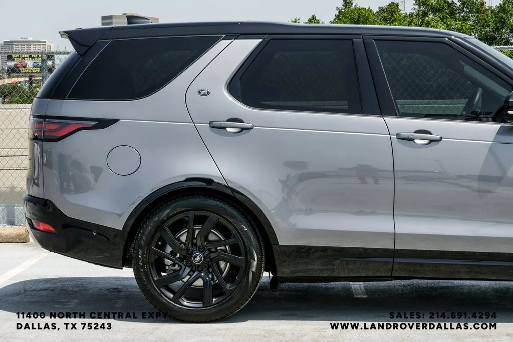 Used 2025 Eiger Gray Metallic Land Rover Dynamic SE image 6