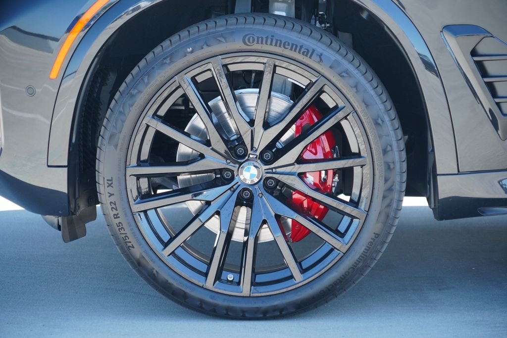 New 2026 Black Sapphire Metallic BMW sDrive40i image 5
