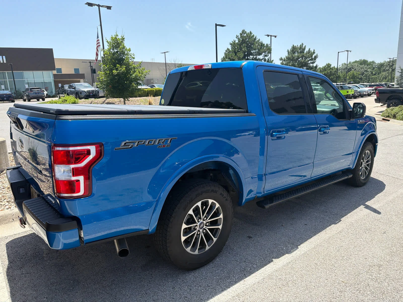 Used 2019 Velocity Blue Metallic Ford XLT image 5