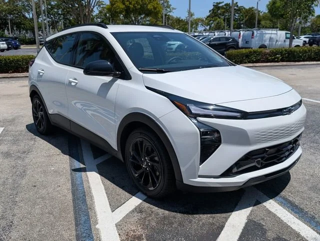 2027 Chevrolet Bolt EV RS Auto's photo