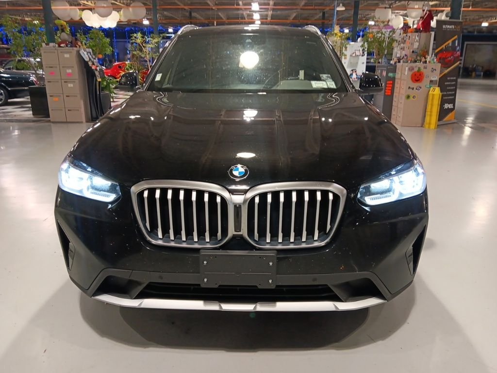 Certified Used 2023 Black BMW xDrive30i image 3