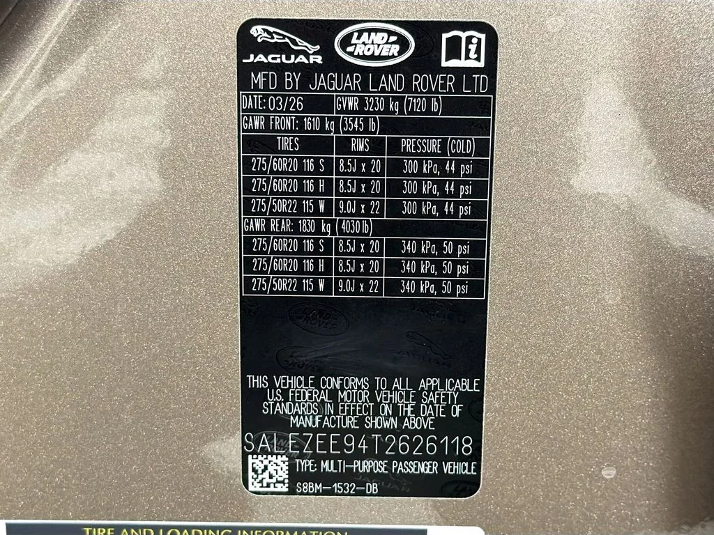 New 2026 Petra Copper Land Rover  OCTA image 34