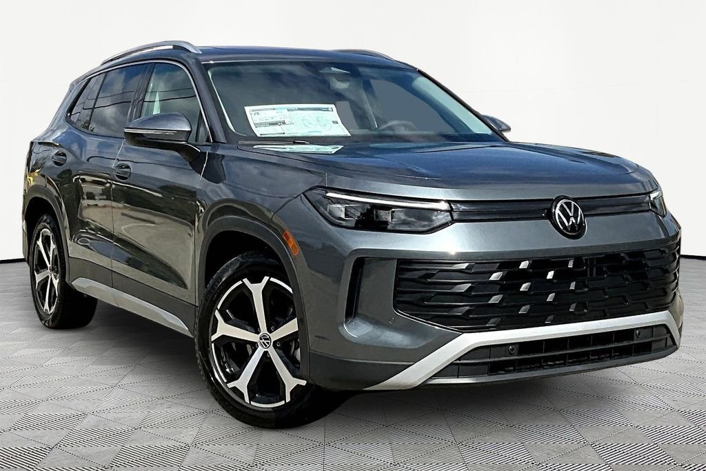 2026 Volkswagen Tiguan 2.0T SE's photo