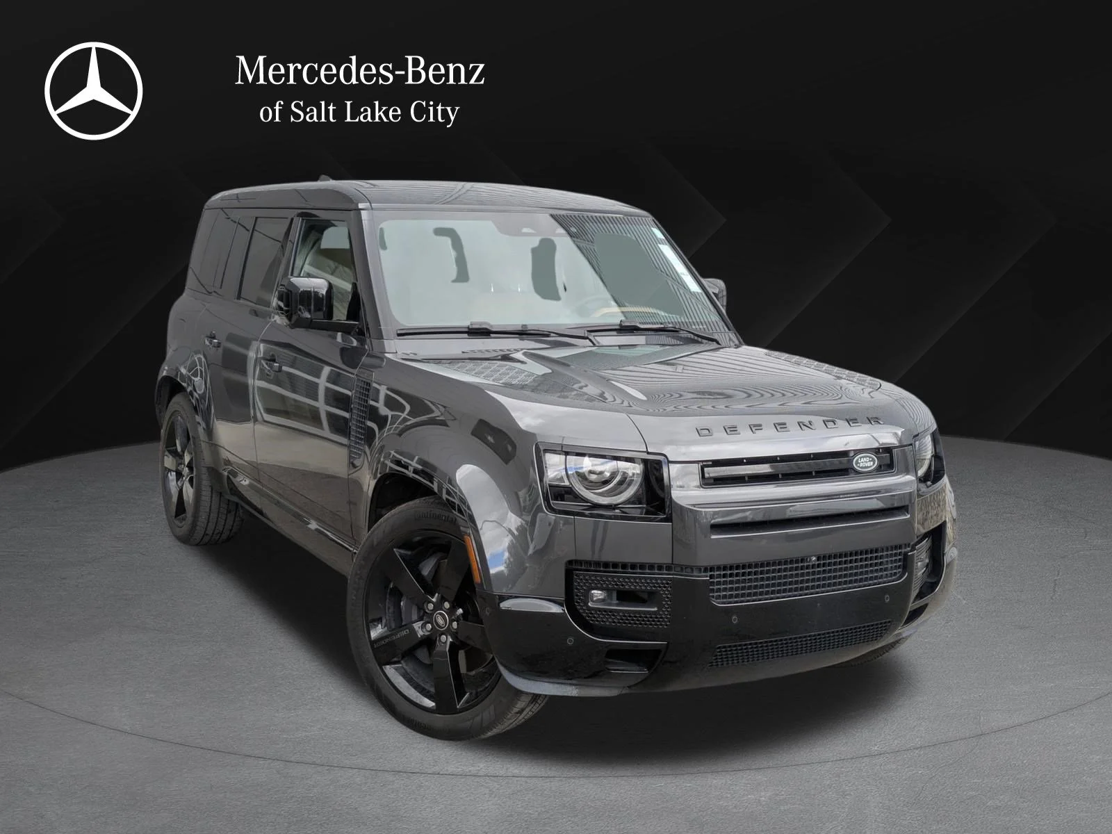 2025 Land Rover Defender 110 X-Dynamic SE P500's photo