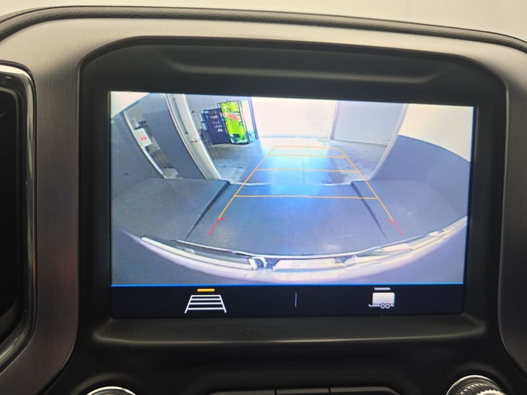 Used 2021 White GMC Elevation image 17
