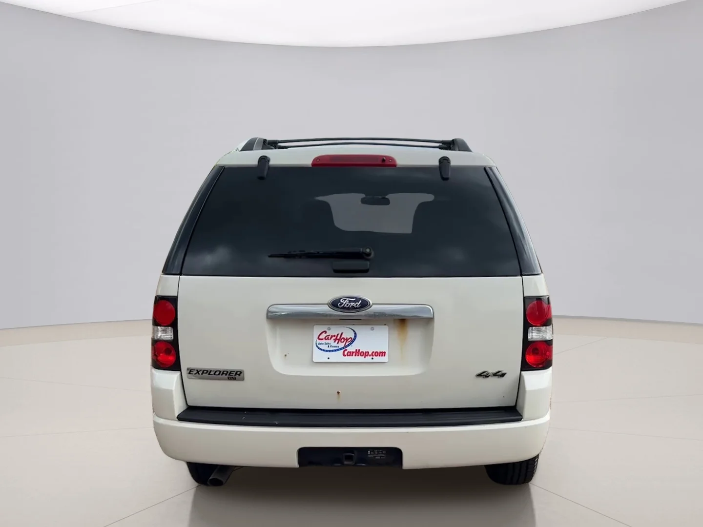 Used 2010 White Ford XLT image 4