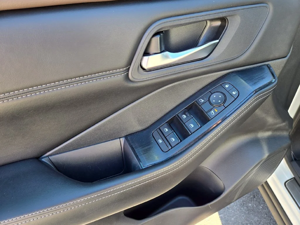 Certified Used 2023 White Nissan SV image 12