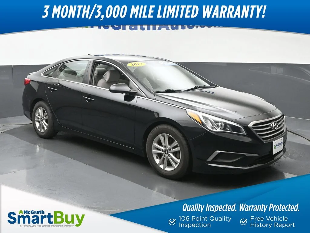 Used 2017 Black Hyundai SE image 1