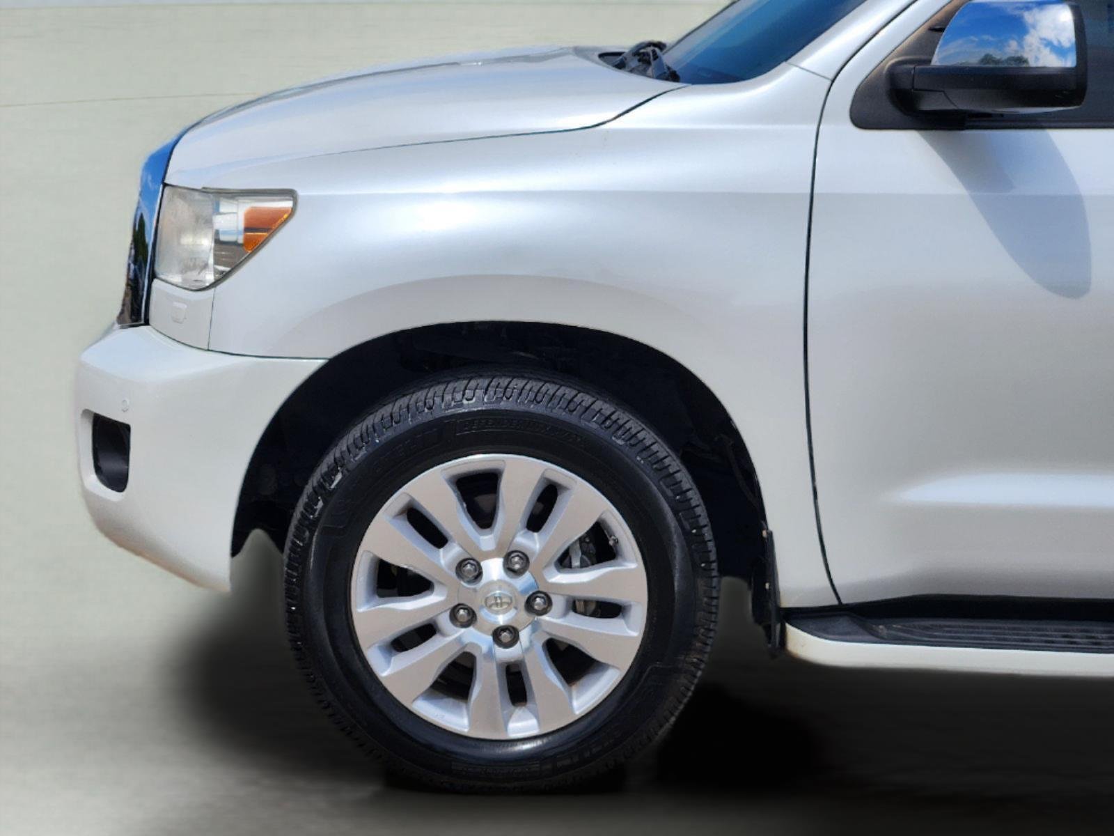 Used 2016 Blizzard Pearl Toyota Platinum image 8