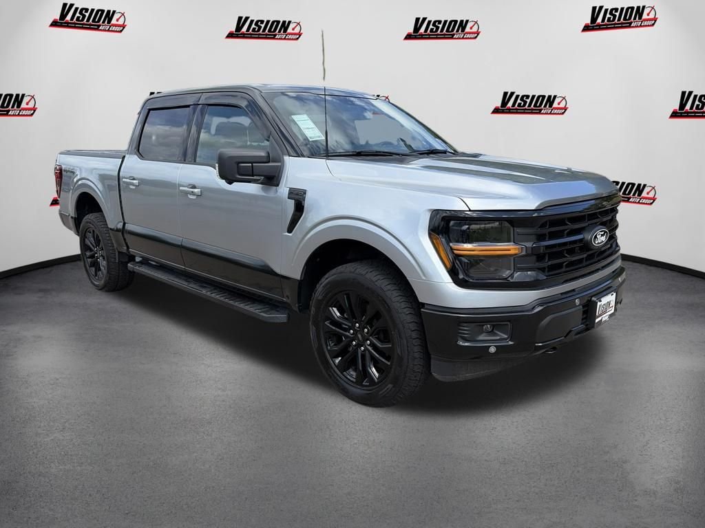 Used 2024 Silver Ford XLT image 3