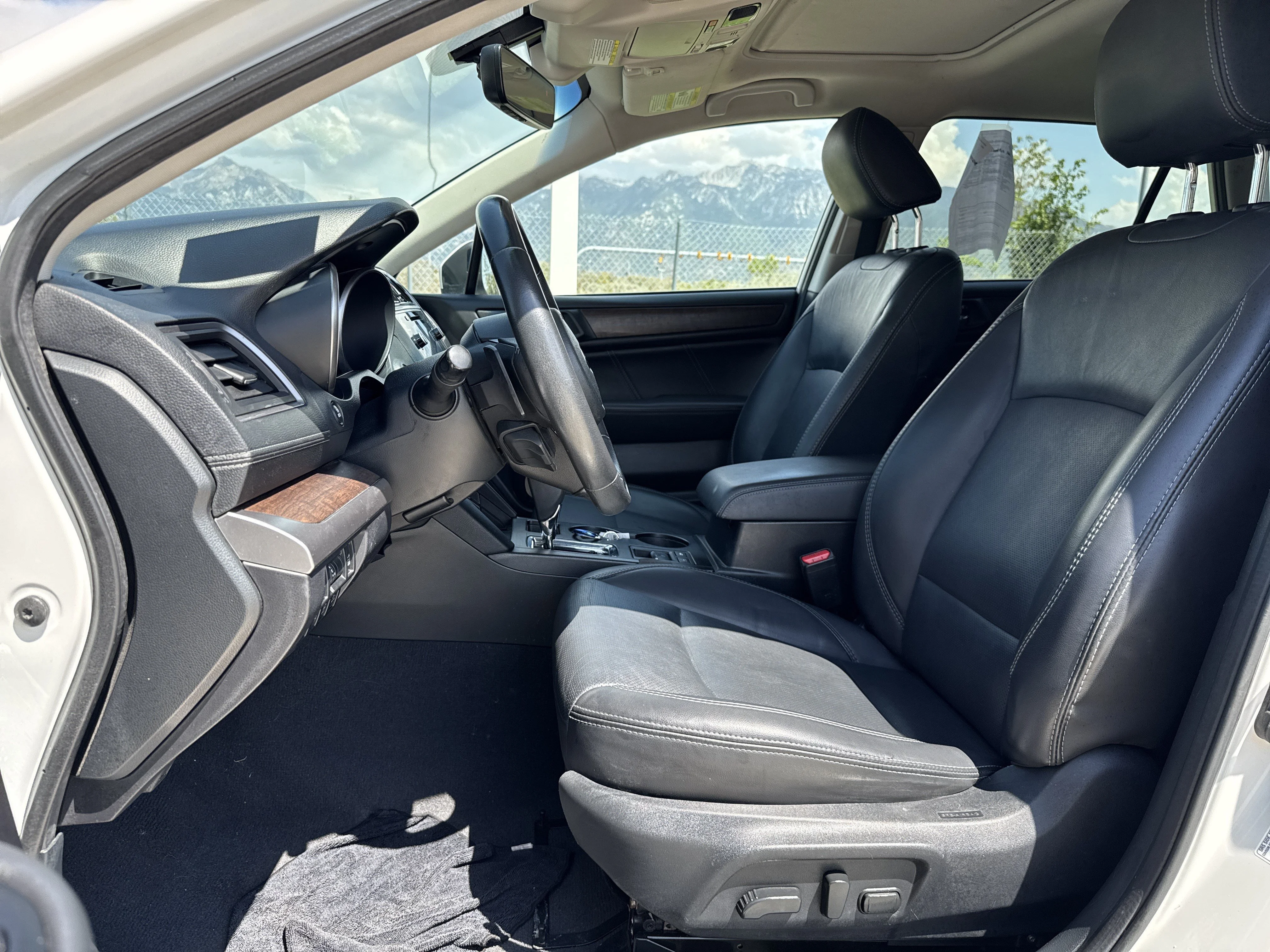 Used 2019 Crystal White Pearl Subaru Limited image 20