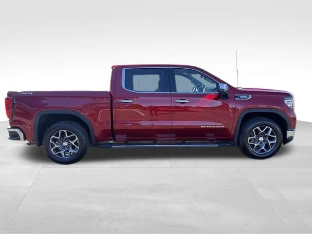 Used 2022 Red GMC SLT image 8