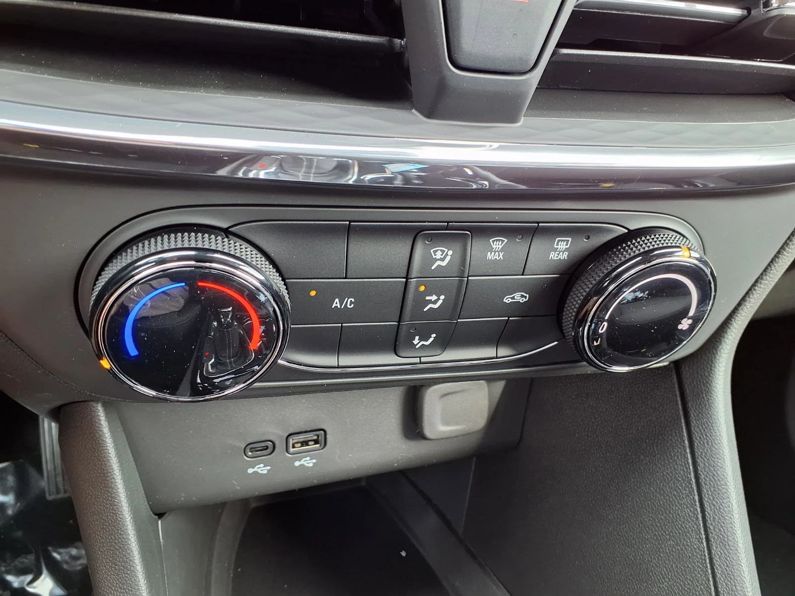 2026 Buick Encore GX Preferred - Photo 5