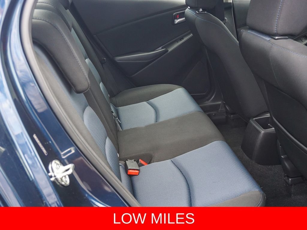 Used 2018 Black Toyota Base image 13