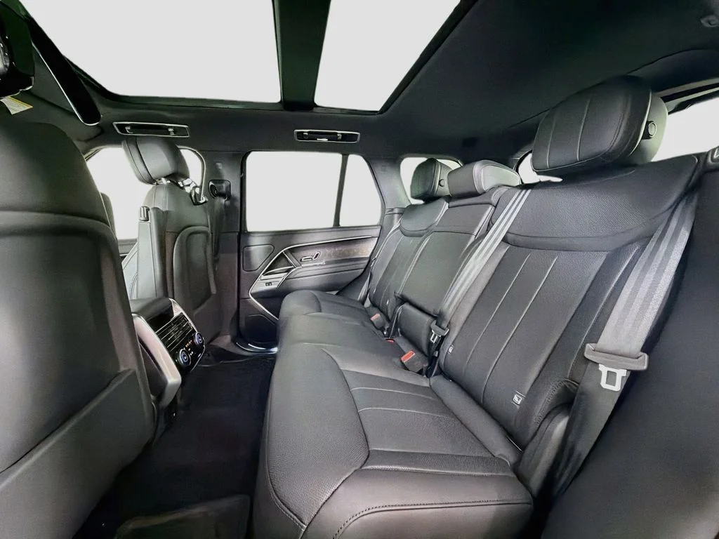 New 2026 Santorini Black Land Rover SE image 26