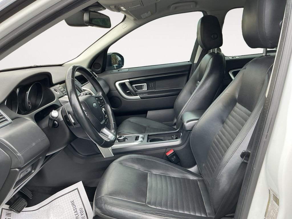 Used 2017 White Land Rover HSE Luxury image 11