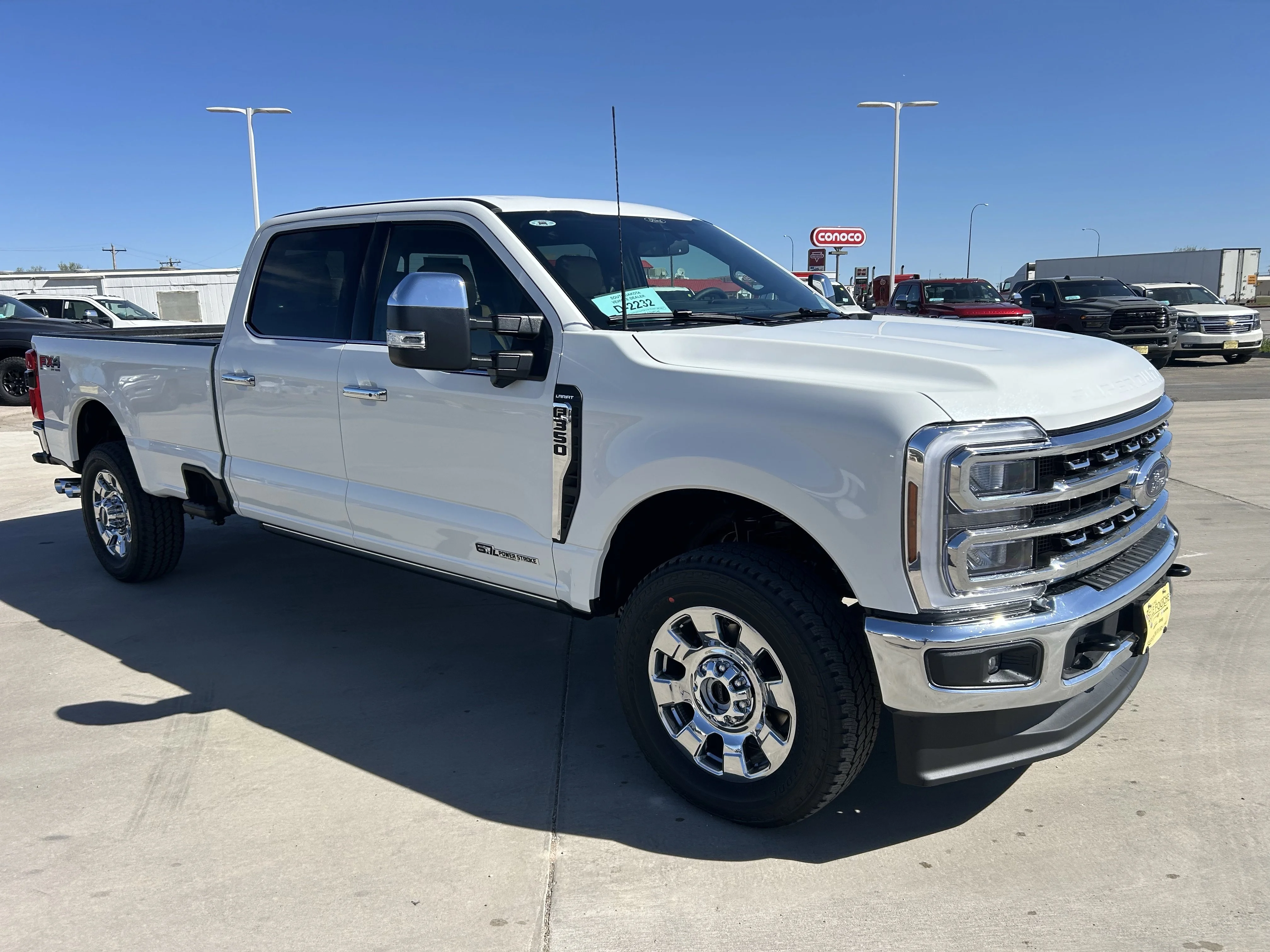 New 2026 Star White Metallic Tri-Coat Ford LARIAT image 3