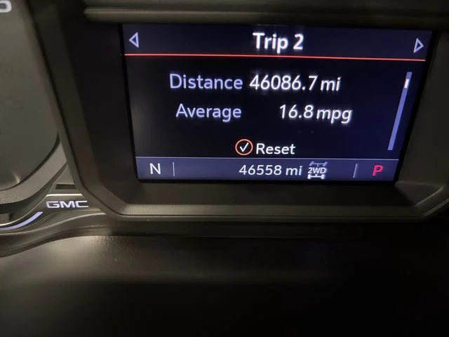 Used 2019  GMC Elevation image 18