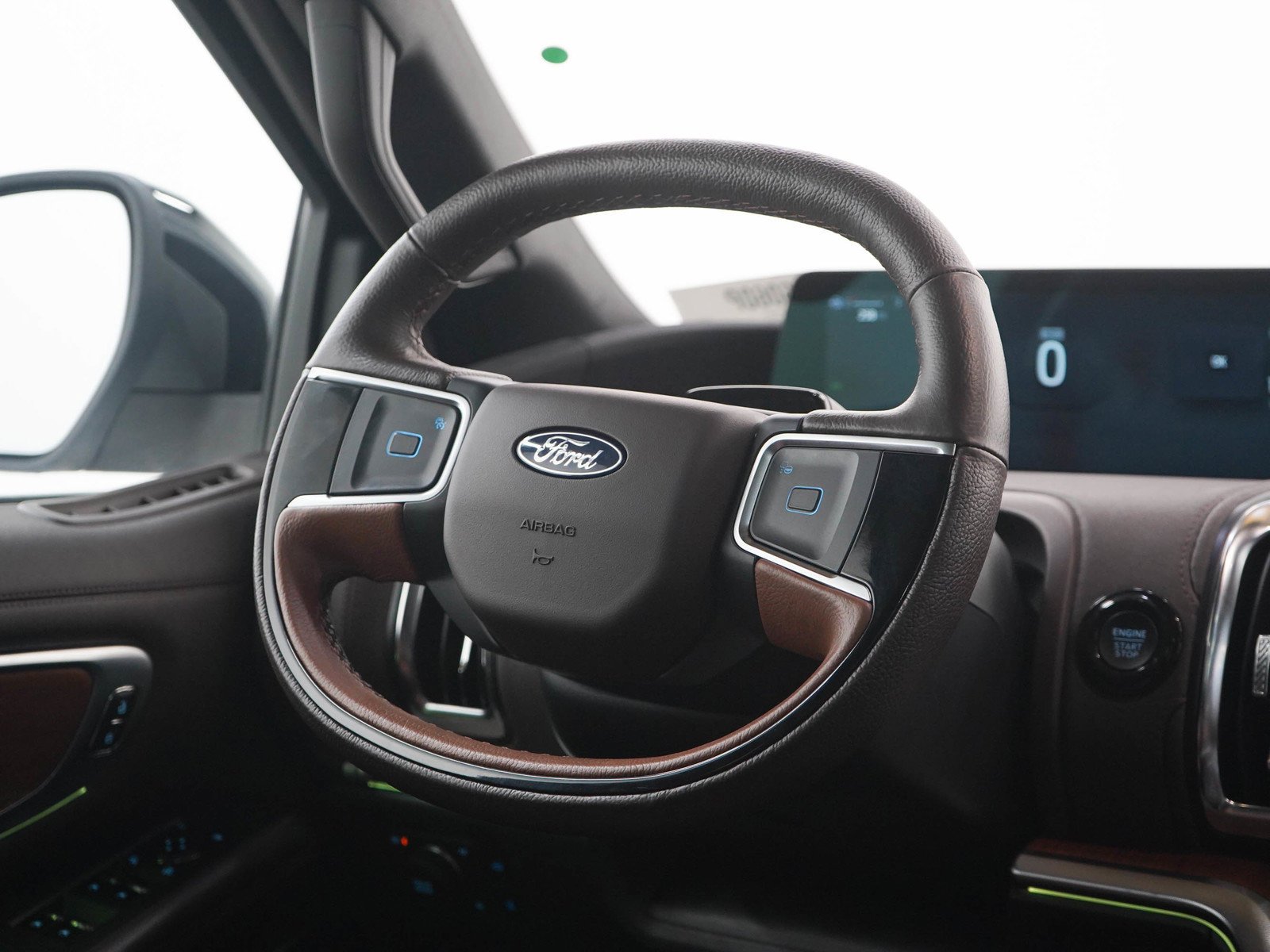 Used 2025 Star White Metallic Tri-Coat Ford King Ranch image 15