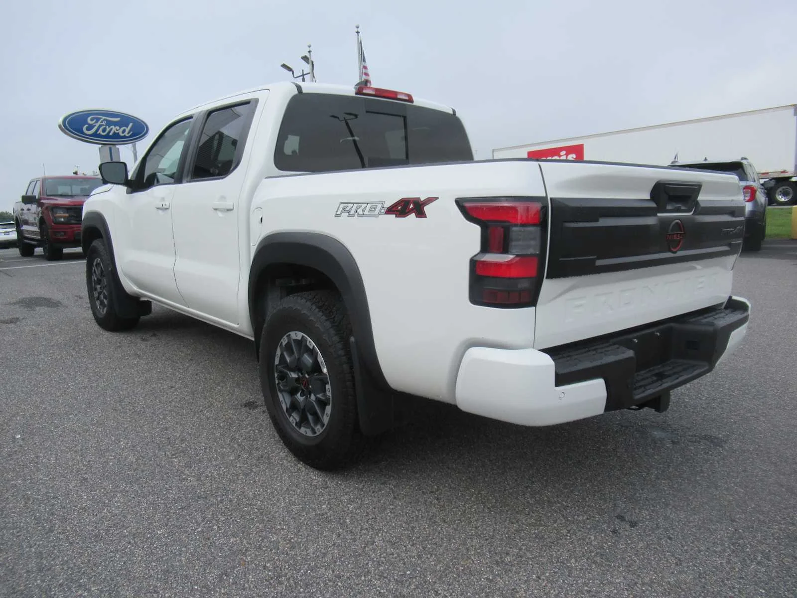 Used 2025 Glacier White Nissan PRO-4X image 7