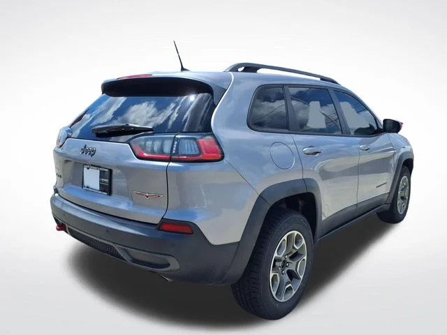 Used 2020 Silver Jeep Trailhawk image 18