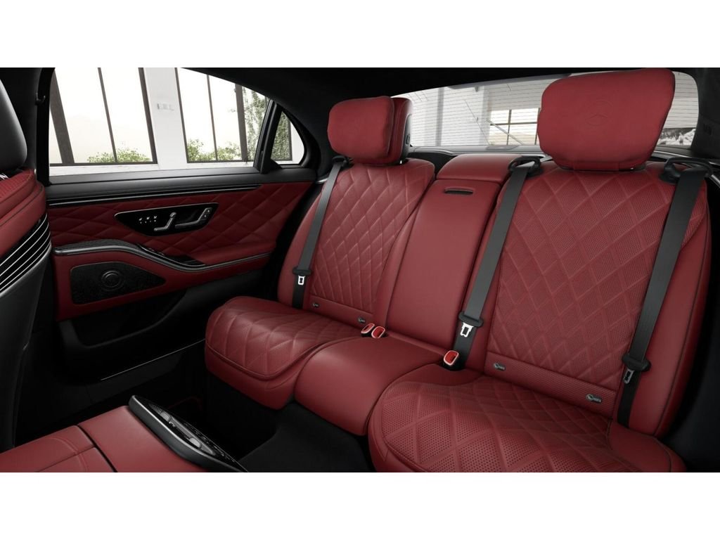 New 2027 MANUFAKTUR Moonlight White Metallic Mercedes-Benz S 500 image 5