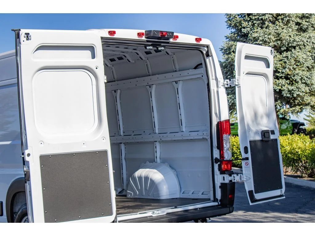 New 2026 Bright White Clearcoat Ram Tradesman image 10