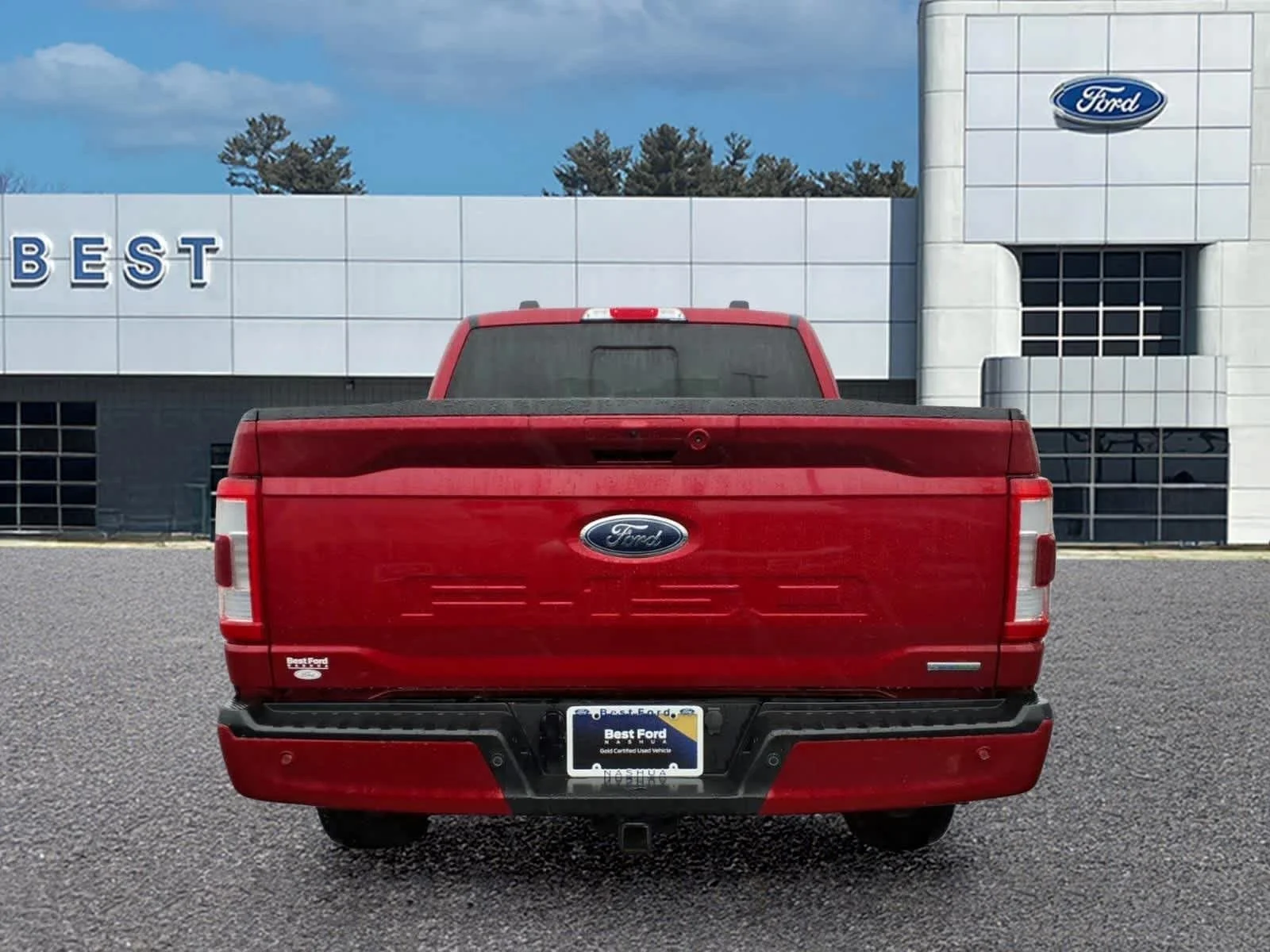 Used 2023 Rapid Red Metallic Tinted Clearcoat Ford LARIAT image 5