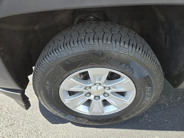 Used 2019 SILVER ICE METALLIC Chevrolet Work Truck image 24