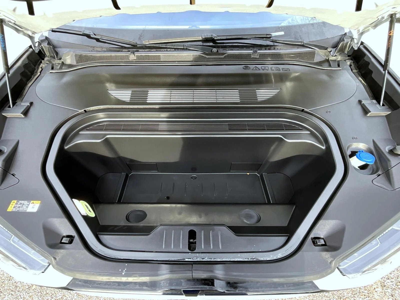 Used 2023 White Ford Premium image 26