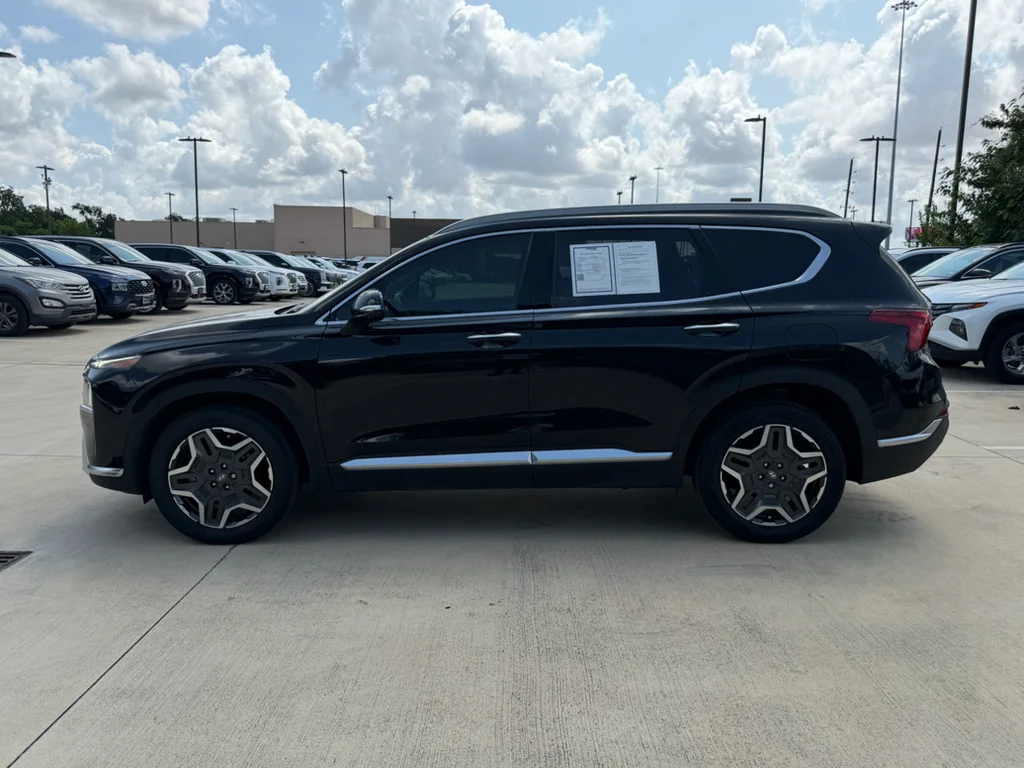 Used 2023 Twilight Black Hyundai Limited image 2