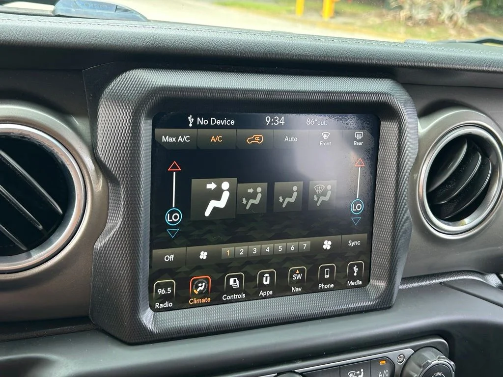 Certified Used 2018 Black Jeep Unlimited Sahara image 26