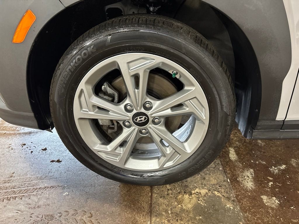 Certified Used 2023 Silver Hyundai SEL image 9